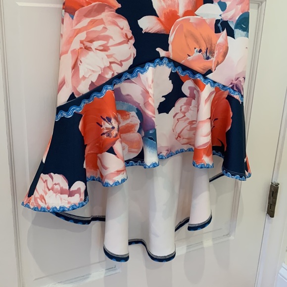 High Low Ruche Ruffle Floral Dress - Picture 4 of 9